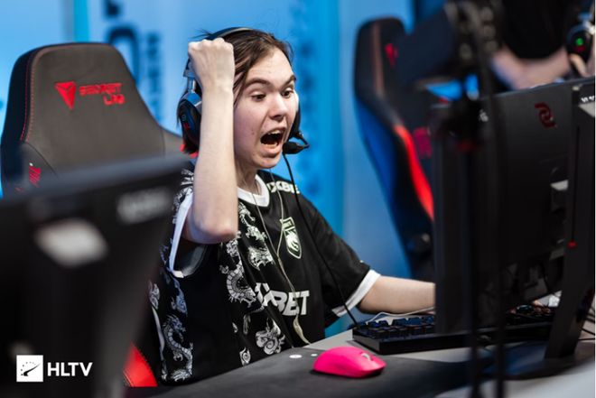 以跑传结合 以跑传结合